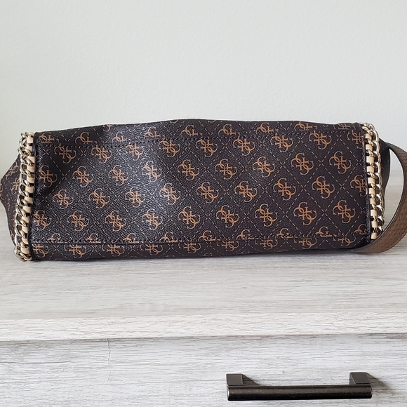 Guess Confidential Chain Handbag/Crossbody - Picture 15 of 17